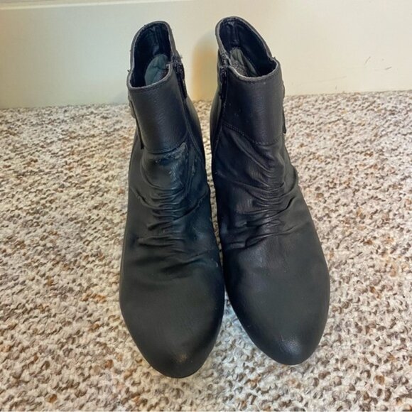 ALBERTO Womens Black Ankle Booties with Inner Zipper 2” heel - Picture 6 of 15